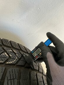 Volkswagen Salvador R18 + Pirelli Sottozero 225/40R18 - 7