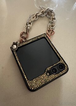 Samsung Galaxy Z Flip 5 - 7