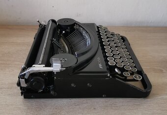 Starožitný švajčiarsky písací stroj PATRIA z roku 1938 - 7