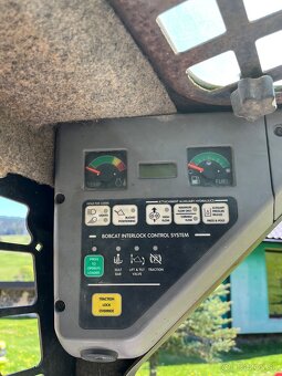 Bobcat T180 turbo - 7