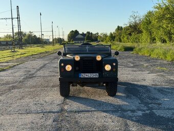 LAND ROVER SERIES 3 109” - 7