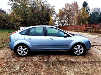 Predám Ford Focus 2 Ghia - 1.8TDCi 85kW - PO SERVISOCH - 7