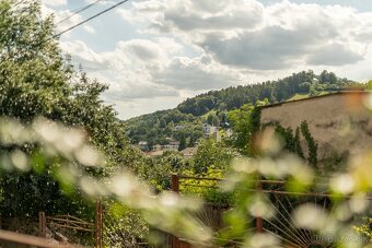 Pokoj vidieka, výhody mesta – Rodinný dom v Novej Bani na pr - 7