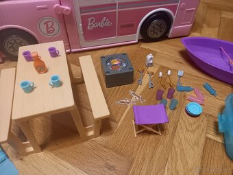 Barbie karaván - 7