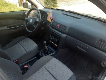 Škoda octavia 1.6i benzín 75kw r:v 2005 - 7