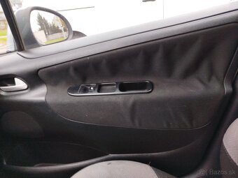 Peugeot 207 1,4 E - 7