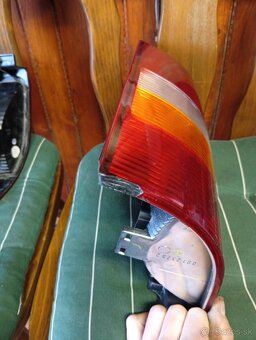 VW T5 zadné svetlá - 7