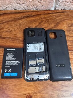 MyPhone 6320 Dual sim Seniorský jednoduchý mobil - 7