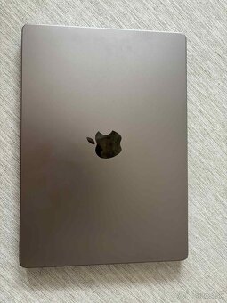 Apple macbook M1 PRO - 7