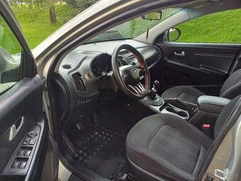 Kia Sportage 2.0CRDi 100Kw LX 4WD M6 R.V.04/2012 SUV - 7
