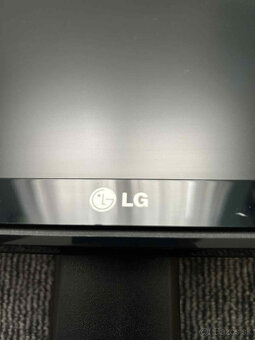 LCD monitor Flatron - 7