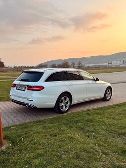 Mercedes E220d kombi automat - 7
