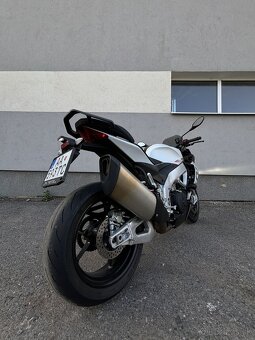 Aprilia tuono v4 1100 - 7