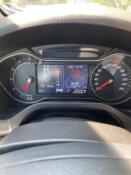 Ford Galaxy - 7
