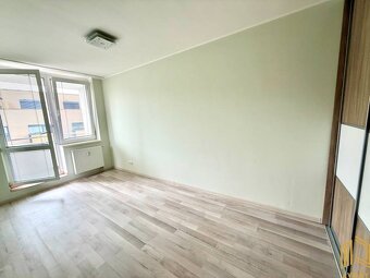 2-IZB. BYT s GARÁŽOVÝM PARKOVANÍM, SENICA, SADOVÁ UL. - 7