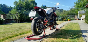 Kawasaki Z 1000 - 7