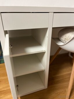 PREDÁM SET - stolík aj stolička s podložkou - 7