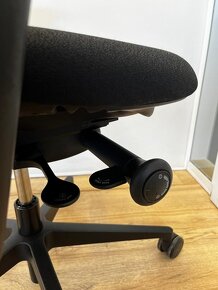 Kancelárska stolička Steelcase Leap V2 - 7