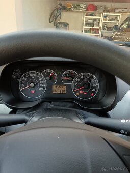 Fiat Punto Grande - 7
