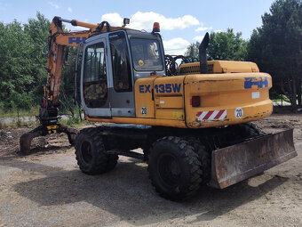 Prodám kolový nakladač HITACHI EX 135W - 7