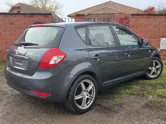 Kia Ceed 1.4 CVVT • Facelift 2011 • 172 tisíc KM • Nová STK - 7