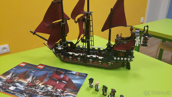 Lego 4195 -  séria Piráti z Karibiku - Pomsta Queen Anne - 7