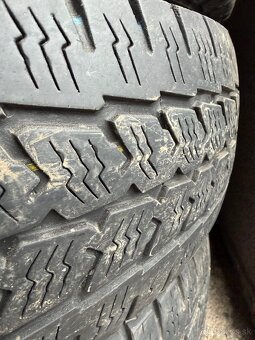 Zimné pneumatiky 195 /70 R15C . - 7