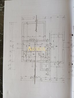 TROJGENERAČNÝ RODINNÝ DOM S BAZÉNOM ZÁHORSKÁ VES - 7