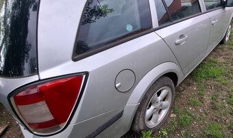 Predám opel astra H 1.7 cdti 74kw 2006 - 7