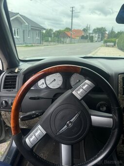 CHRYSLER 300c na náhradné diely - 7