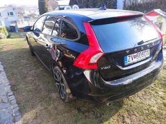 Volvo V60 2,0L - 7