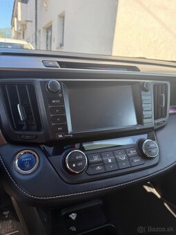 Toyota RAV4, 2018, 2.5l 114kW, benzín - hybrid, automat, 4x4 - 7