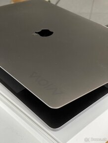 MacBook Pro 15 touchbar (2017) i7 2,9GHz, 16GBram, 512GBssd - 7