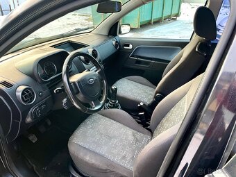 Ford Fusion - 7