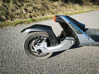 Elektrická kolobežka Joyor LuxeRider 62km/h 2400W - 7