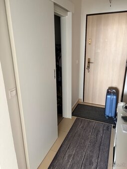 predam 2 izbovy byt 2x loggia - na sidlisku 3 / centrum - 7