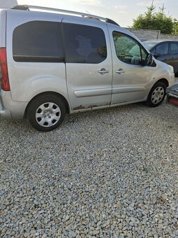 Rozpredám Peugeot Partner Tepee 1.6Hdi 66kw 9HX - 7