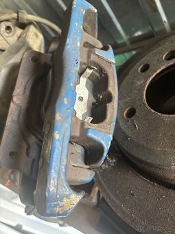 Brzdy e60 530d - 7