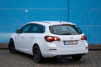 Opel Astra Sport Tourer 1.4 Turbo - 7