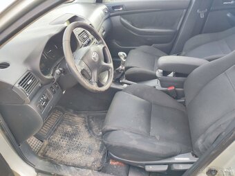 Toyota Avensis 2,0 D4D - 7