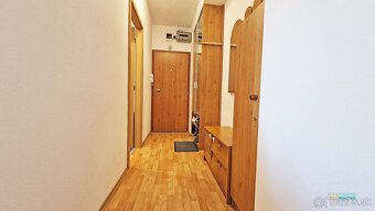 Na predaj trojizbový byt s garážou a balkónom - Staré sídlis - 7