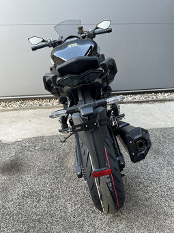 Kawasaki Ninja 1000SX - 7