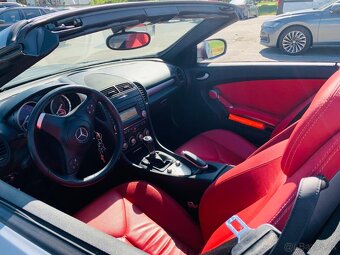 Mercedes-Benz SLK 200 r2010 M6 135kw - 7