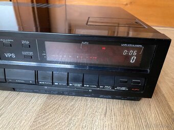 HiFi Stereo video rekordér UNIVERSUM - 7