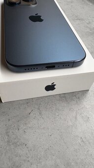 iPhone 15 pro 256GB modrý - 7
