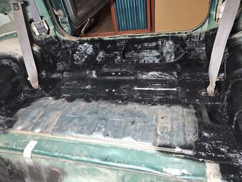 🟢 Suzuki Jimny 1.5 DDiS – 2005 – 6 500 € - 7