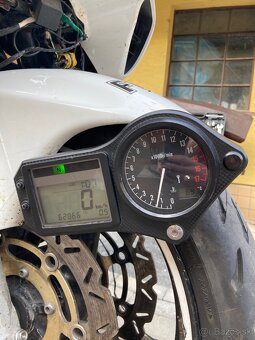 Budíky Honda CBR600F4i - 7