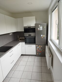Na prenájom 2 izbový byt s balkónom - 7