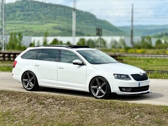 Škoda Octavia combi 1.8tsi 132kw DSG 4x4, panorama, webasto - 7