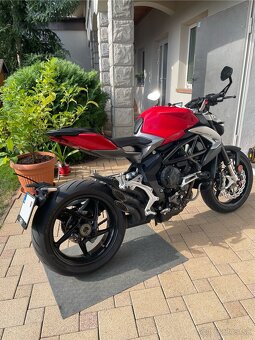 Mv Agusta Brutale 800 - 7
